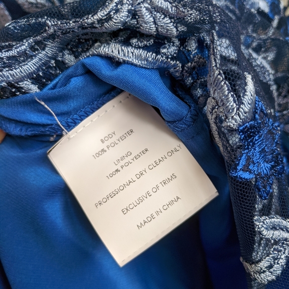 New JS Collections embroidered floral midi dress - Picture 12 of 15